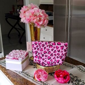 Juicy Couture Pyramid Beauty Bag